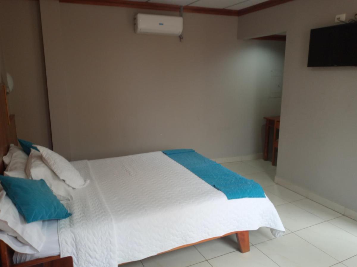 Hotel Palmeras Galapagos Puerto Ayora  Luaran gambar